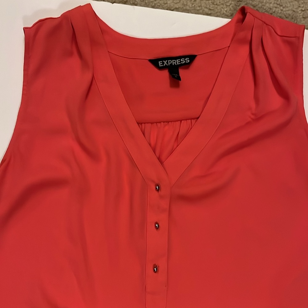 Express Top Size M - Picture 4 of 5